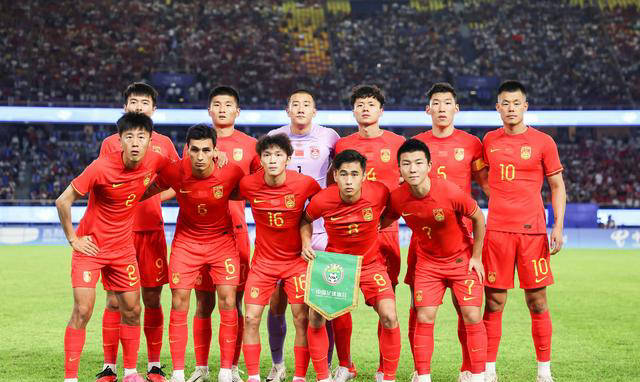 九游娱乐-开场解说：足球世界杯预选赛淘汰赛团队实力对决